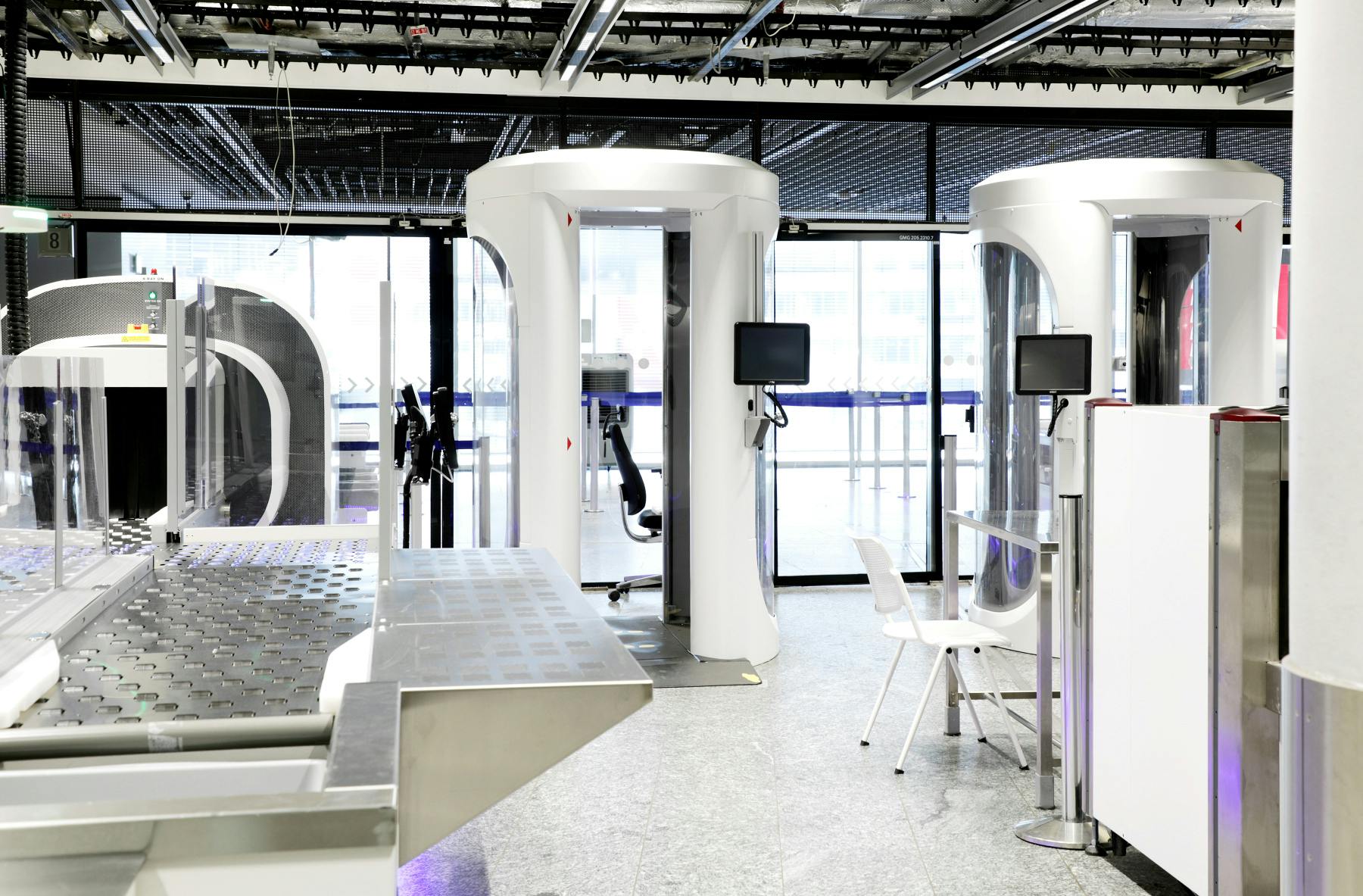 2024_07_16_pm_neue_sicherheitskontrollen_b_west