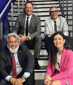 In the photo, Yanic Roy, President and CEO of the MET, Mehran Ebrahimi, Tenure Full Professor at ESG-UQAM, Pablo Rodriguez, Minister of Transport of Canada, Catherine Fournier, Mayor of Longueuil