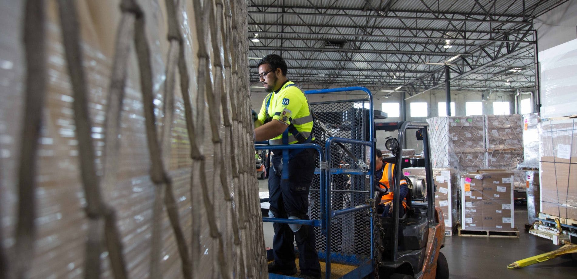 66ab9090bafffa10a5a67b52 Menziesaviationselectschampcargosystems1903x920