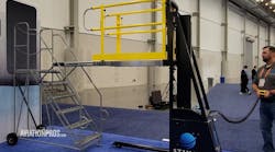 Stinar Demos Limited Mobility Lift at NBAA-BACE 2024 Stinar Demos Limited Mobility Lift at NBAA-BACE 2024