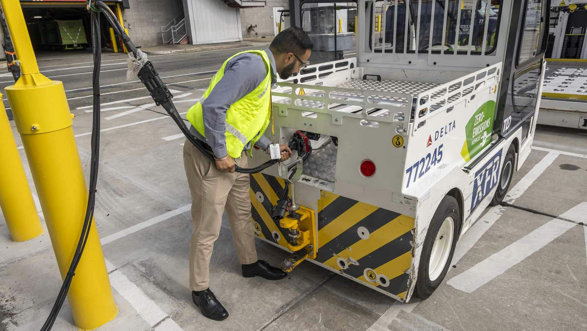 The Port Authority, the New York Power Authority (NYPA) and the New York State Department of Environmental Conservation (NYSDEC) announced the installation of eight charging stations for electric ground support equipment at John F. Kennedy International Airport (JFK). The dual-port chargers can power up to 16 Delta Air Lines&rsquo; electric ground support vehicles at the same time, including baggage tugs, airplane tow tractors, and other airside equipment.