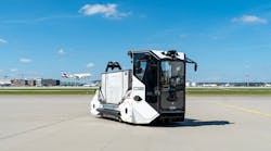 plane_taking_off_behind_adt plane_taking_off_behind_adt