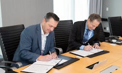 SITA President of the Americas Shawn Gregor and ACI World Director General Justin Erbacci sign Memorandum of Understanding in Atlanta, US
