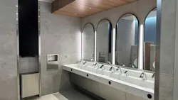 67acf950682c1507de46dc5a Oakbathroom