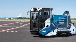 67bddb47f1f0aa8664e1f815 Schiphol Apron Klm Plane Autodollytug