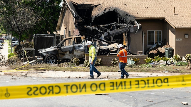 683071110c4622fae4ddb097 Usnewssandiegoplanecrashla