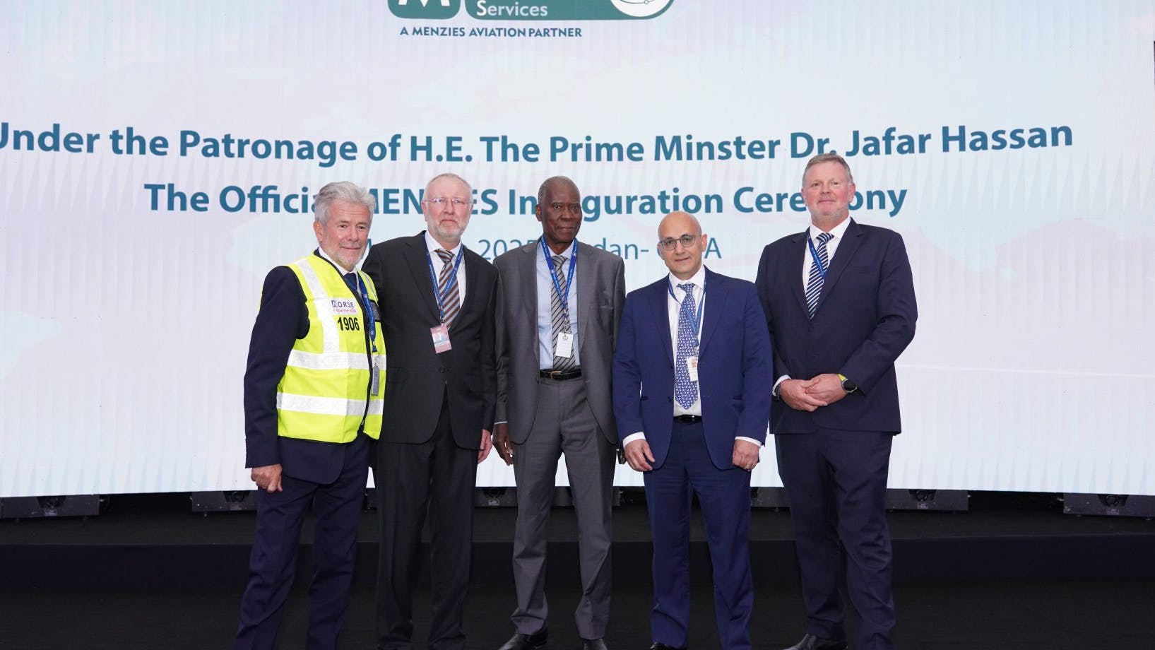 685559adb30ef02f9ca72f9d 421903x920