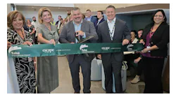 escape_lounge_ribbon_cutting_photo