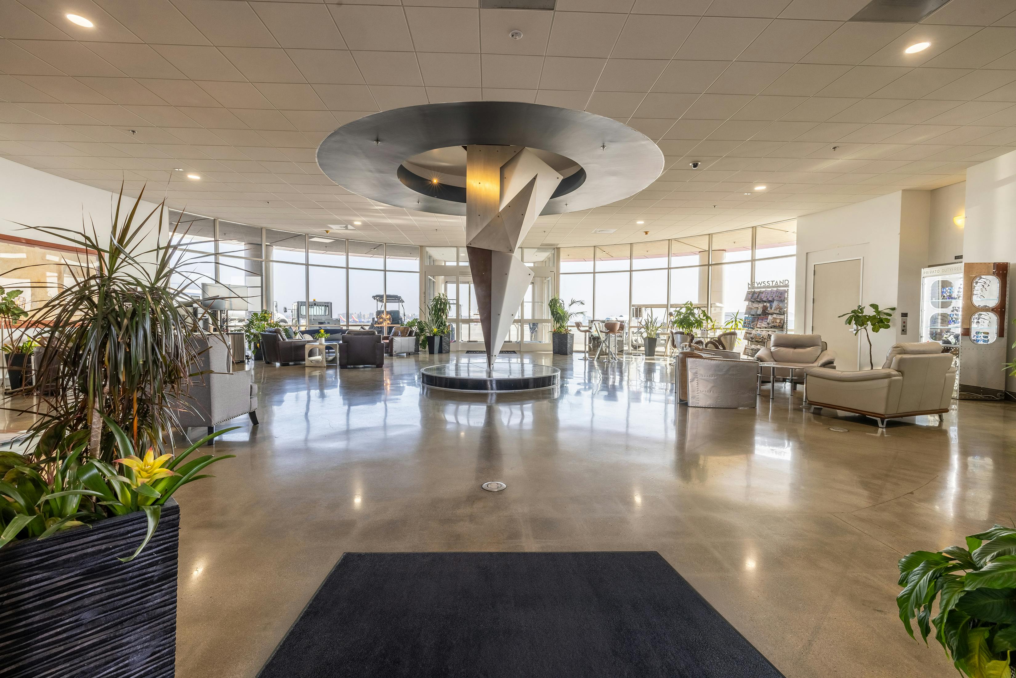 photo_to_accompany_million_air_hollywoodburbank_re