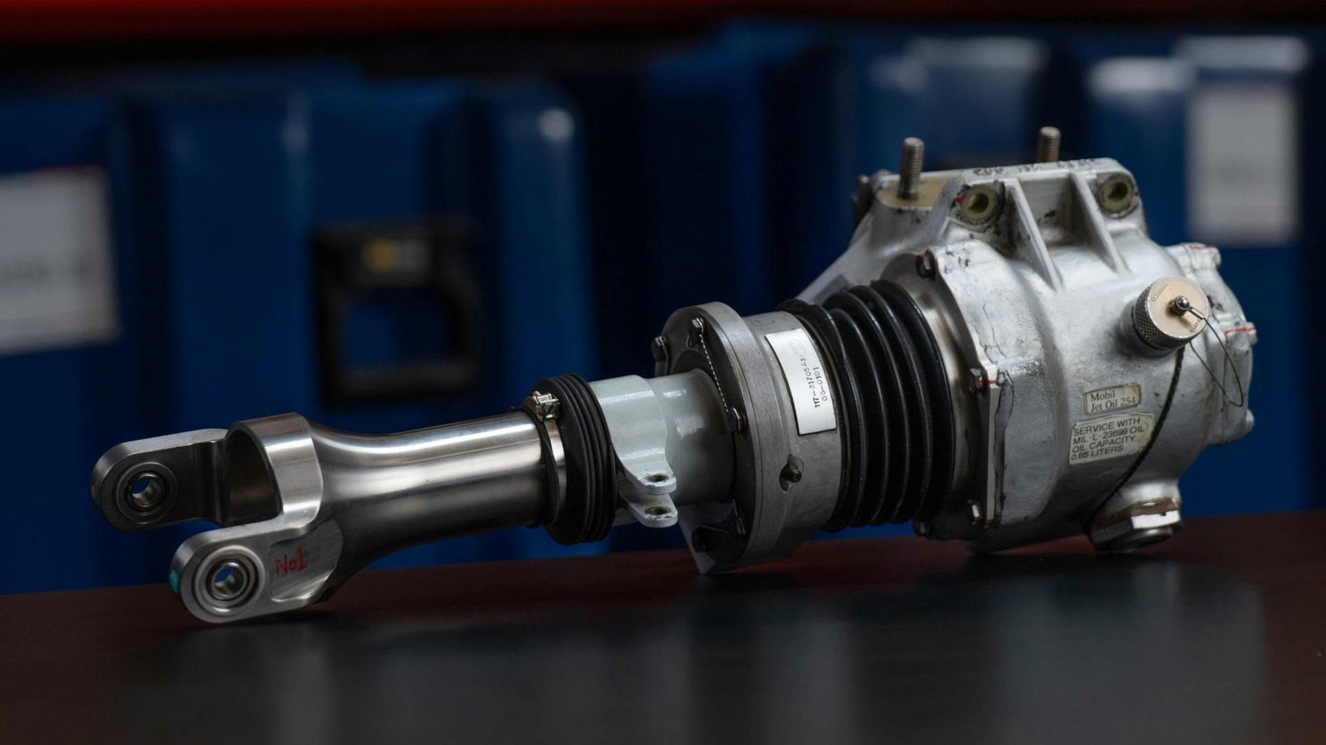 690219f207bb2a426f8ec35b Bk117 Tail Rotor Transmission Assembly