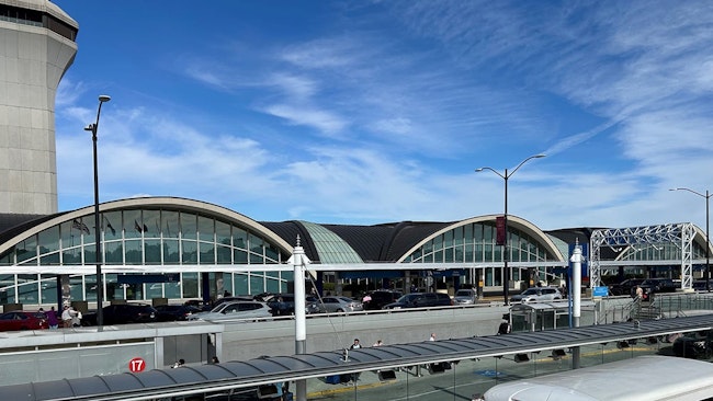 690a2dfb24175519efe5c875 Hdrstllandside