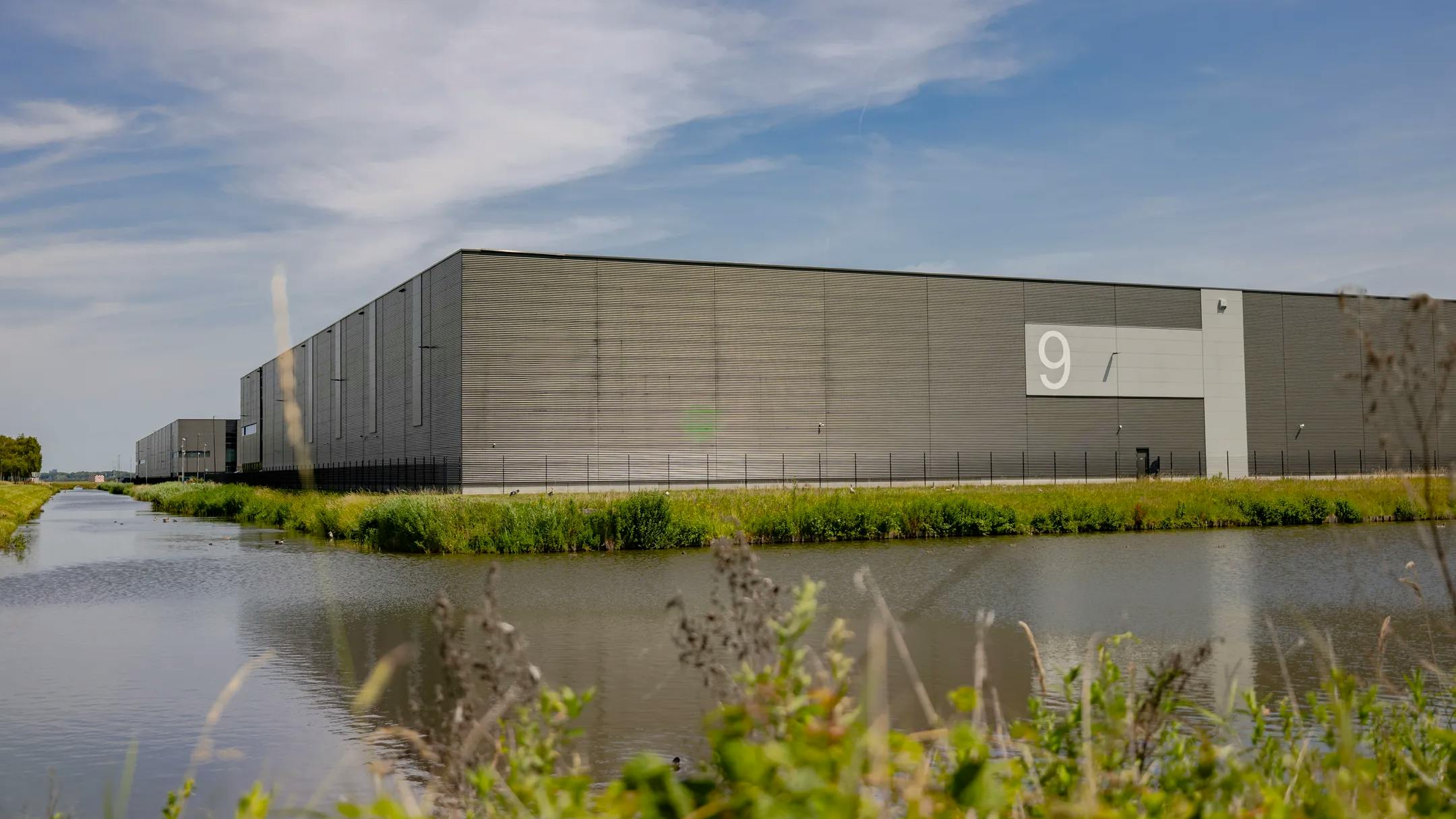 692472578fecbf01d946afdf 571ff0a62970174 2160