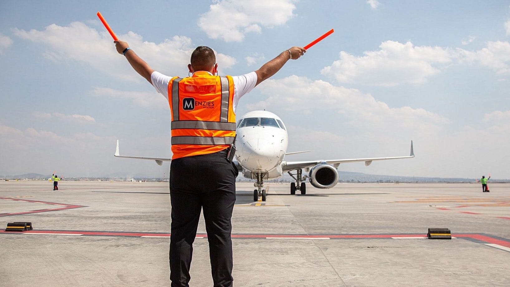 69398485a301329edf963751 Menziesaviation Groundhandling21698x920