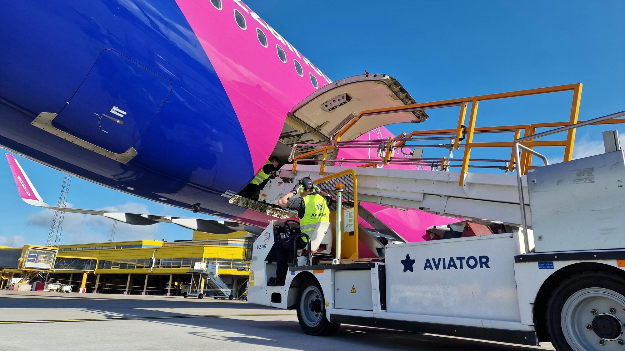 aviator_airpor_alliance_wizzair