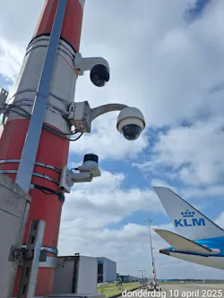 Using LiDAR sensors, the digital twin knows what the environment should look like and can detect even small changes and trigger alerts. Using LiDAR sensors, the digital twin knows what the environment should look like and can detect even small changes and trigger alerts.
