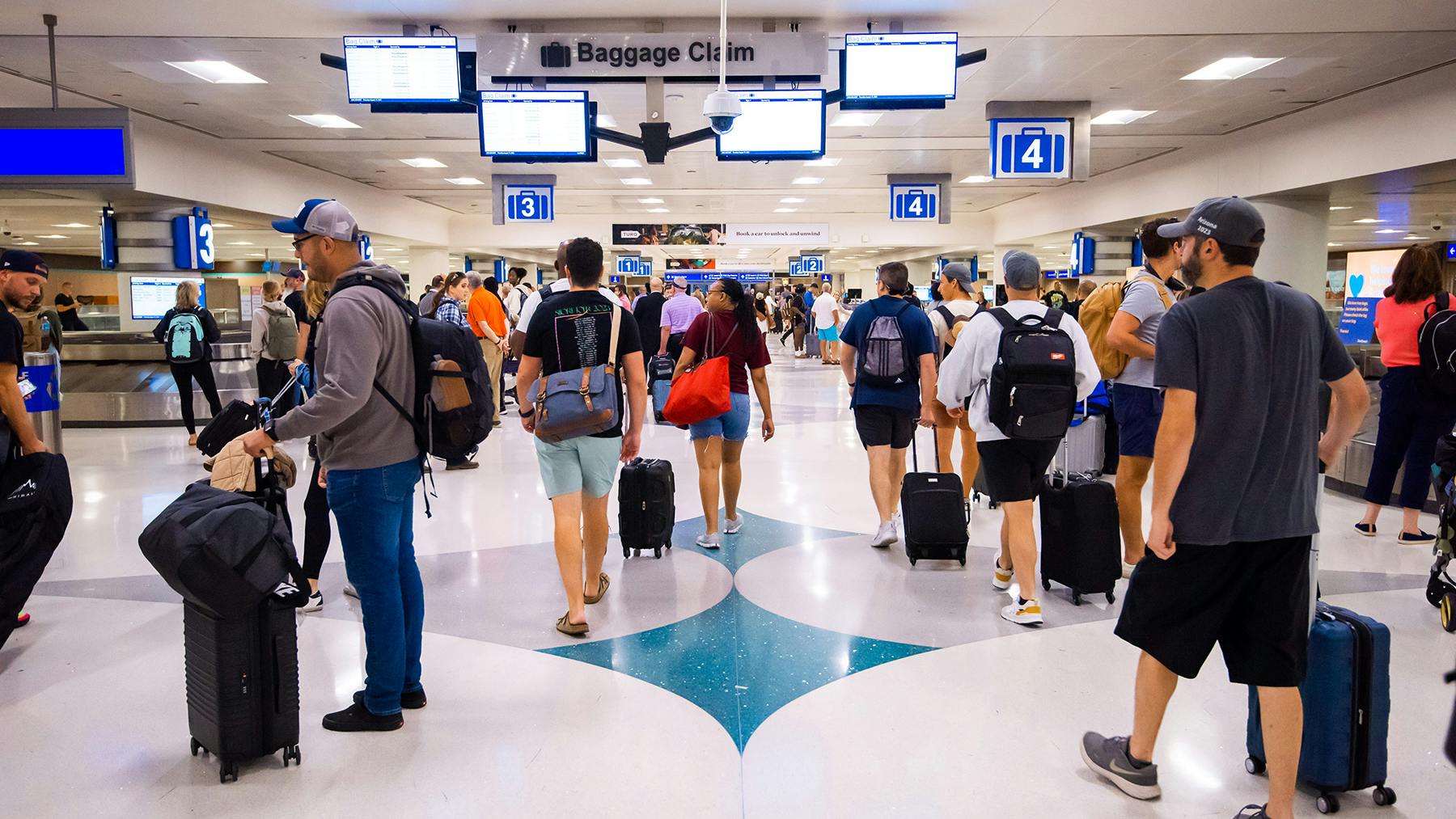 terminal_4_baggage_claim