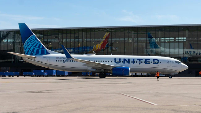 6a16085be3877dc236757c05 United At Bdl