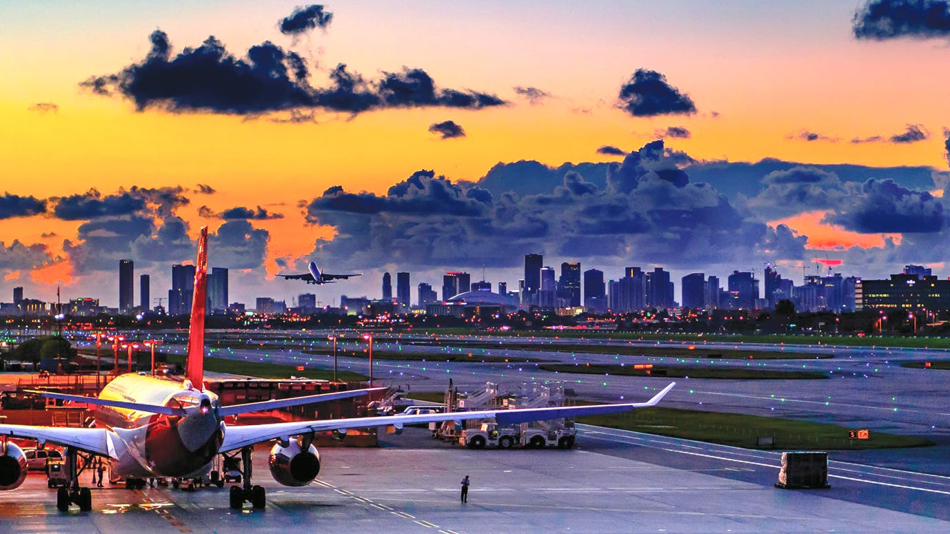 mia_south_runway_dusk