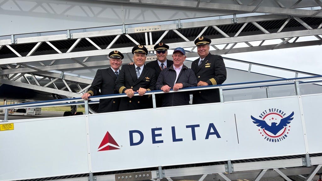 graham_corfield_with_the_delta_air_lines_pilots