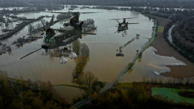 6a60fdbf6afb476315c0101d 260722 Primage Germanairforce Chinook Disasterreli