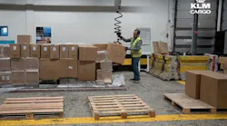 160926_pr_afklmpcargo_vacuum_lift_publication