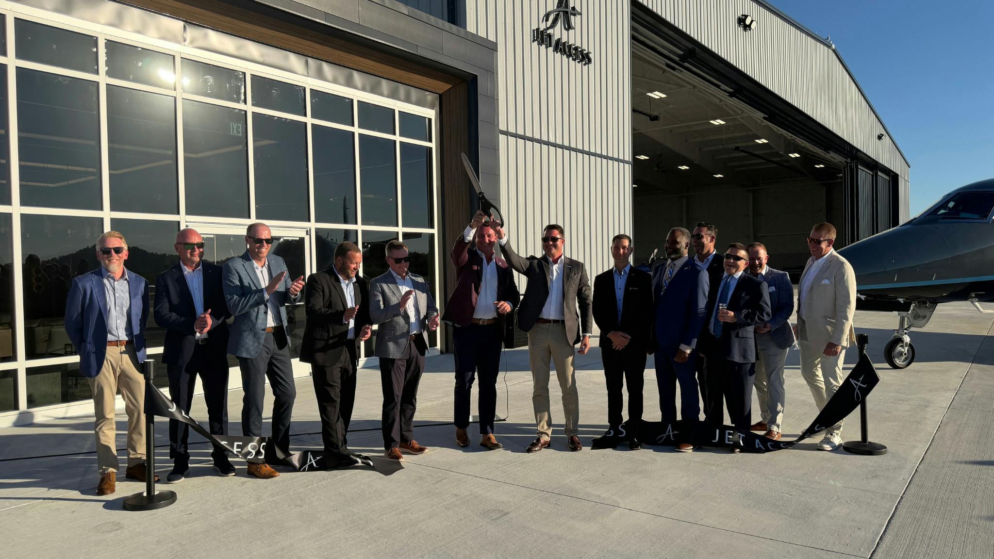 6abe7bfd3a1dbeda35e777f5 Jet Access Private Terminal At Jwn Grand Openingri