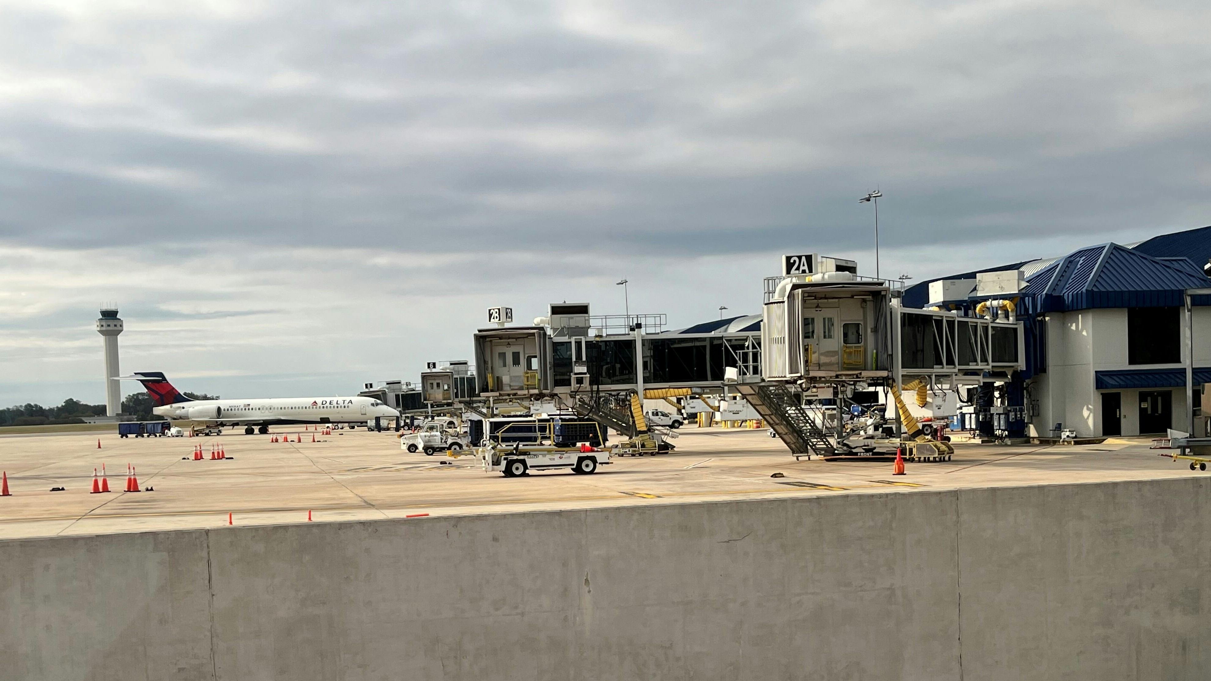 A Delta Airlines flight arrives at the terminal at Huntsville International Airport on Tuesday, Oct. 21, 2025.