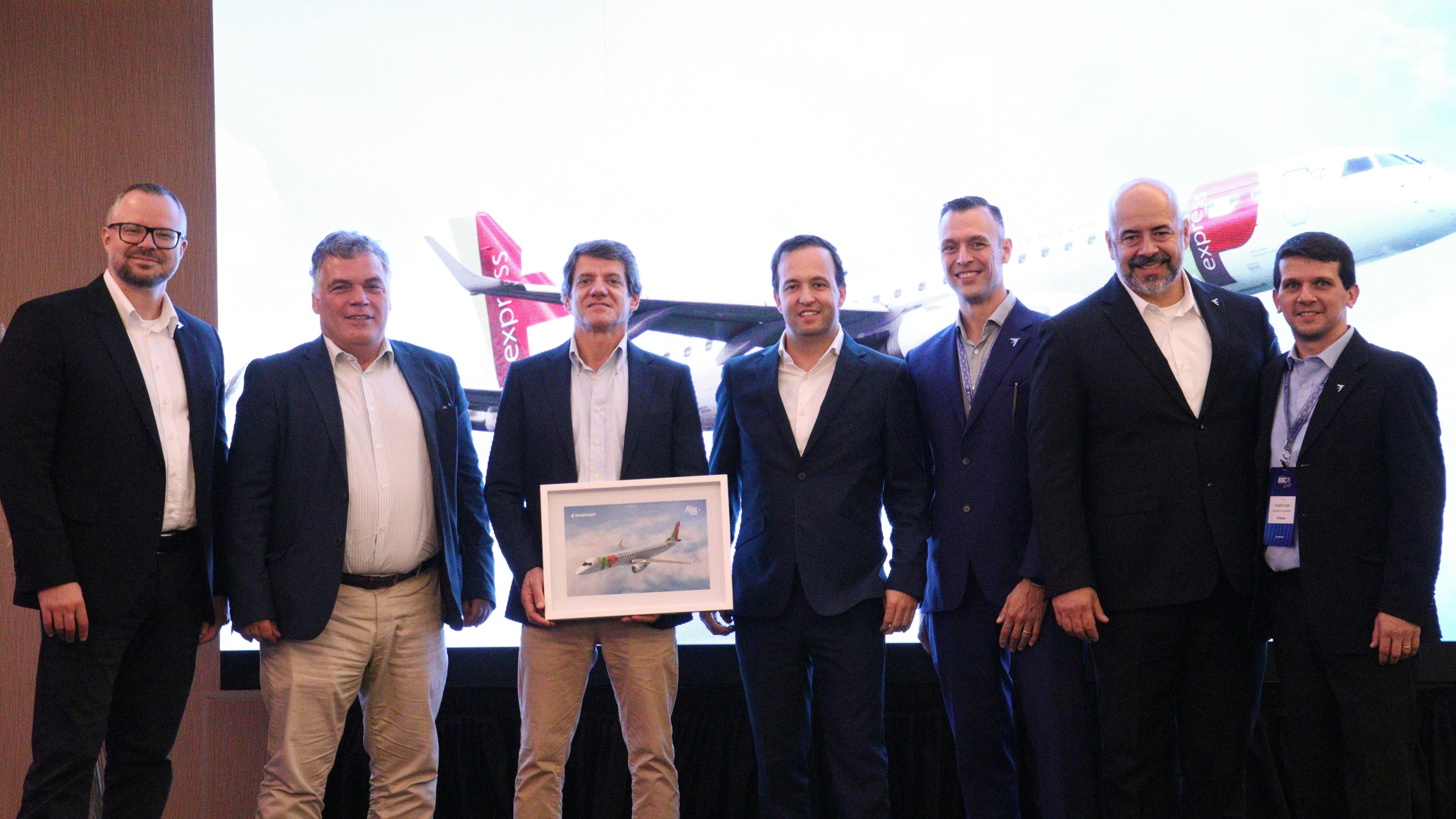 6ad0e2c188f58787eda29716 Portugalia Pool Signing Ceremony